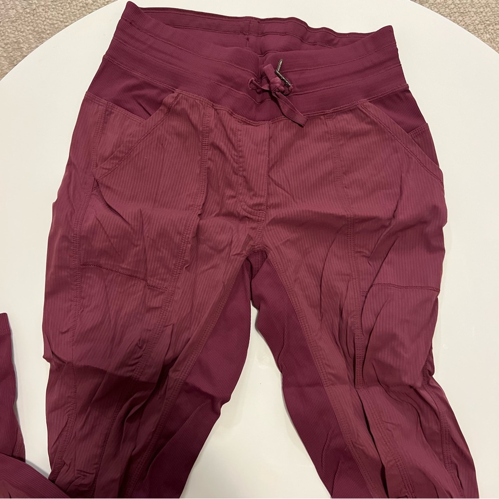 Lululemon Dance Studio Women's Cropped Burgundy Pants